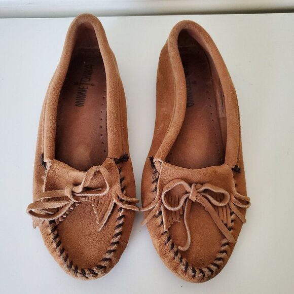 Minnetonka brown suede leather moccasin flats - Picture 2 of 4